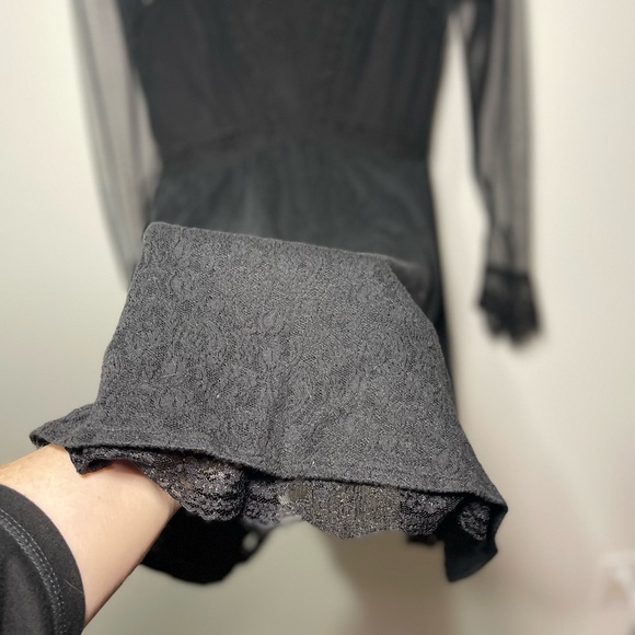 Free People Women’s Black Victorian Sheer Lace detail mini dress size 6 - Picture 6 of 9